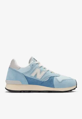 475 Low-Top Sneakers in Quarry Blue with Chrome Blue and Heron Blue