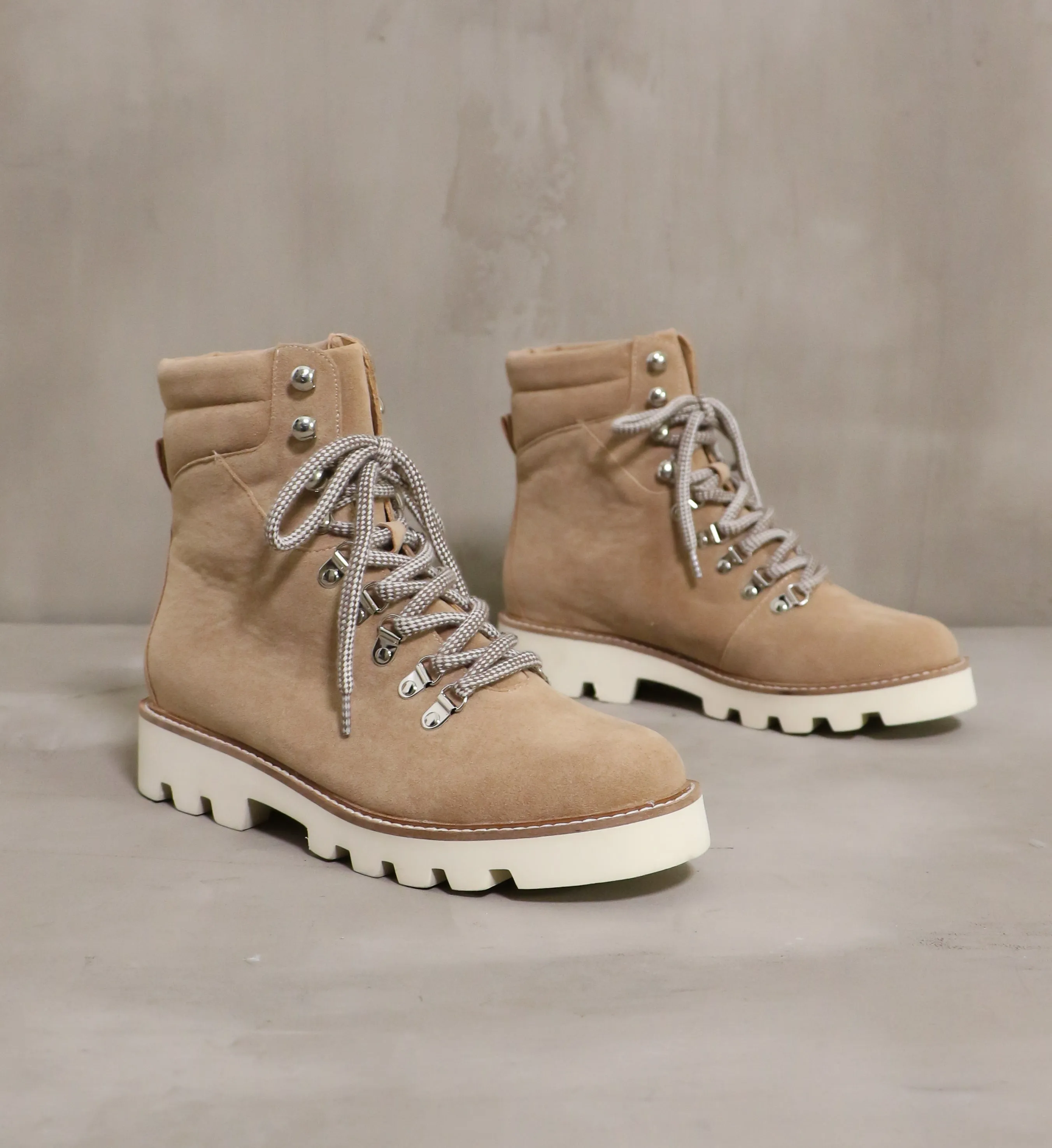 NEUTRAL TERRITORY BOOT