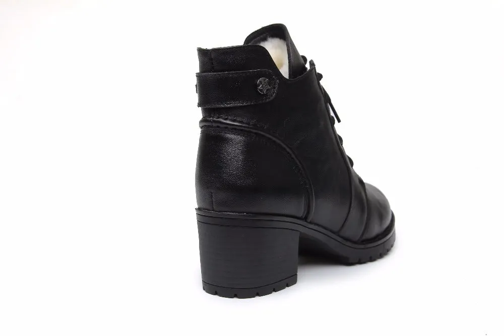 Women's Winter Soft Genuine Leather Ankle Boots With Fur Inside
